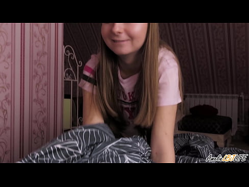 ❤️ બ્લોન્ડી તેના BFF ને ઊંડાણપૂર્વક ચૂસે છે અને તેના મોંમાં કમ મેળવે છે ️  અમારા પર  ️❤